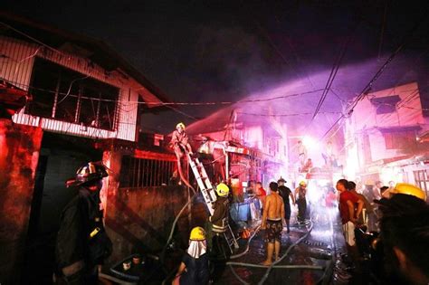 Pasay fire leaves 39 families homeless .